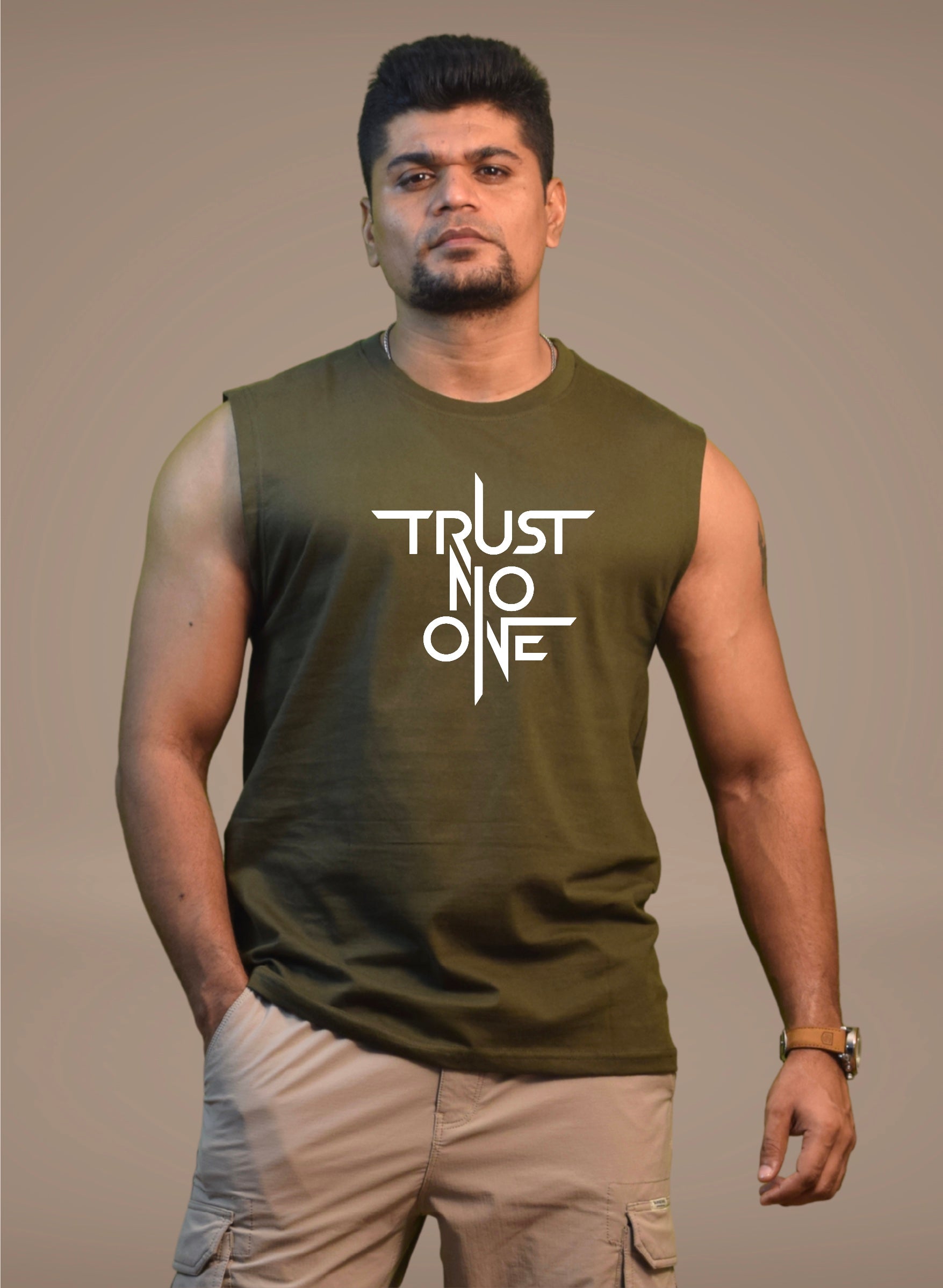 Trust No One Men’s Vest